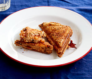 Baked Beans Jaffle with Crunchy Bacon Bits and Spring Onion